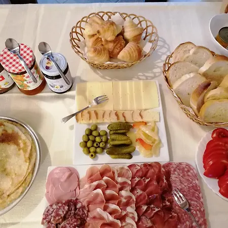 Domacija Malnarjevi Villa Slavina