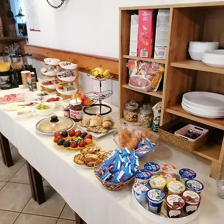 Domacija Malnarjevi *