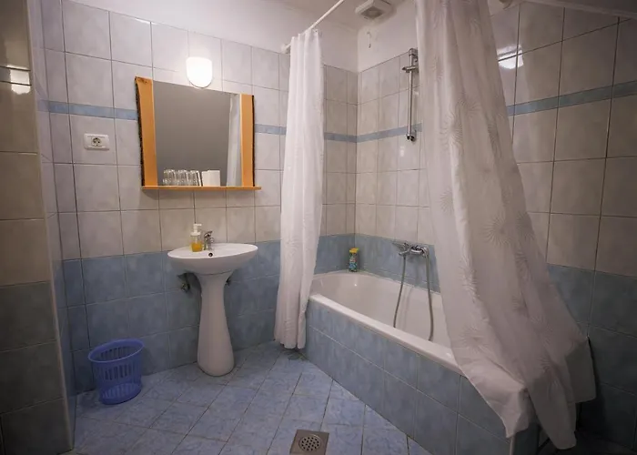 Domacija Malnarjevi *