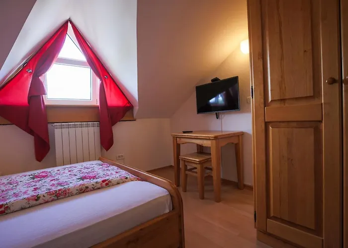 Domacija Malnarjevi * Villa Slavina